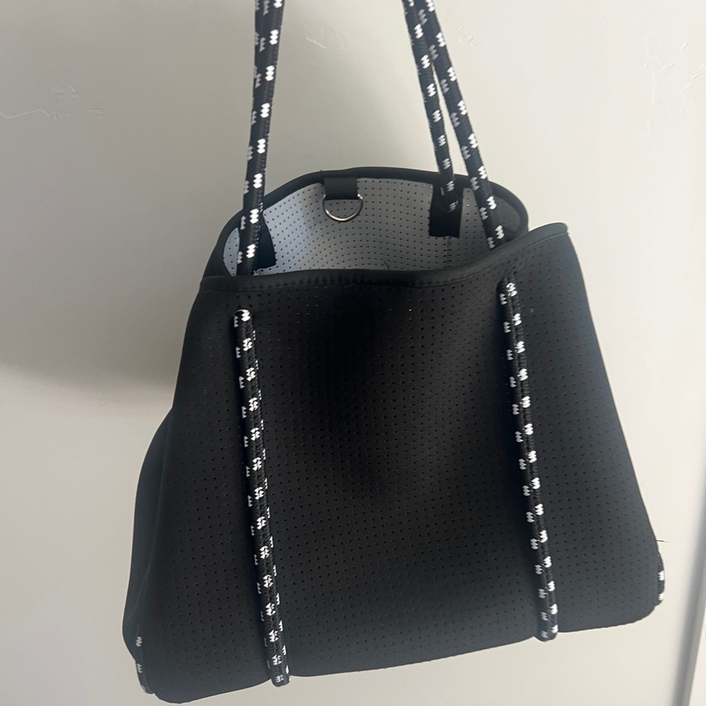 Popups Everyday Tote - Basic Black - image 6